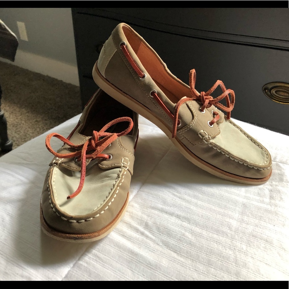 Steve Madden Tan Boat Shoes